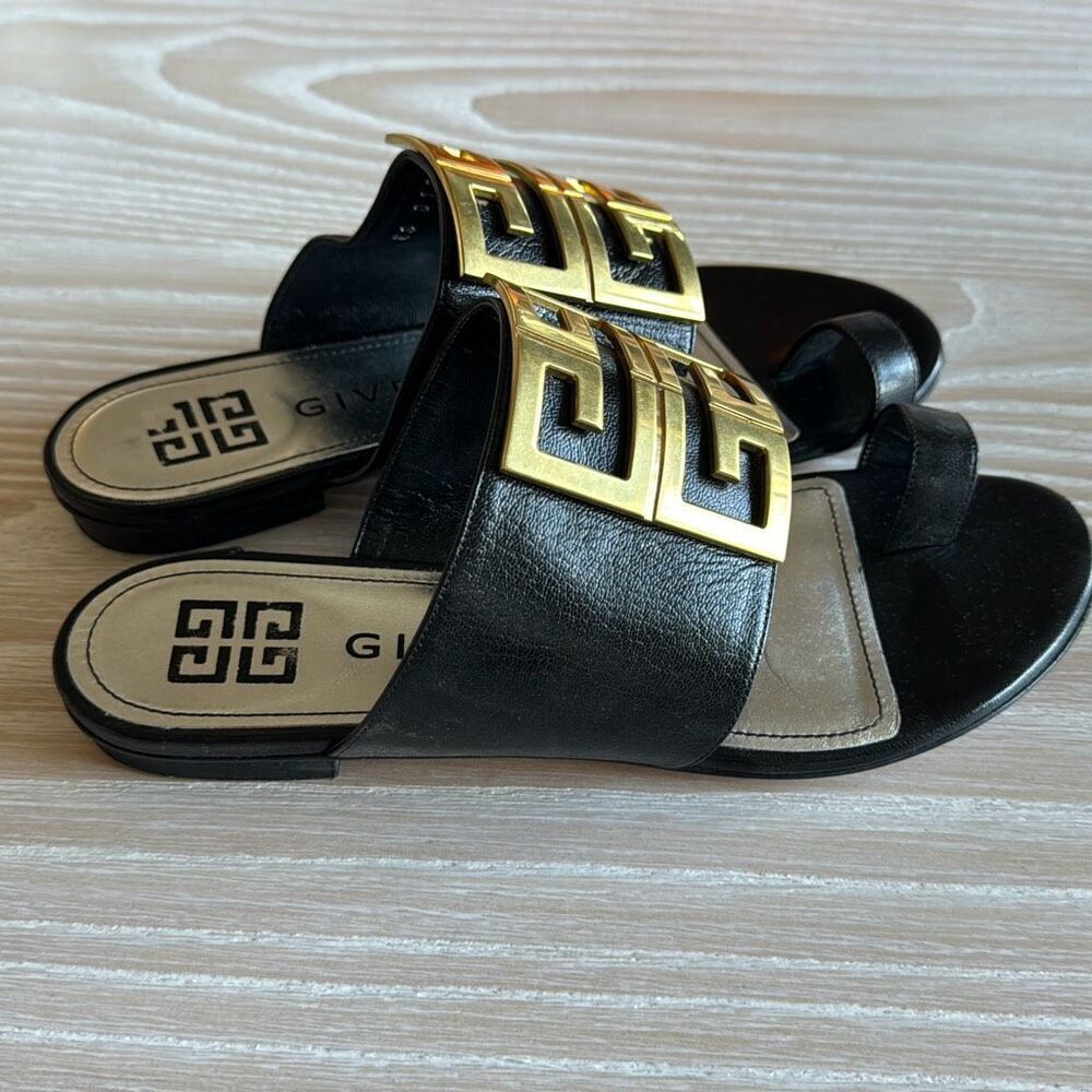 Givenchy Goatskin 4G Flat Toe Ring size 37 - Picture 2 of 11